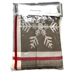 New Gluckstein Home Christmas Tablecloth Snowflakes 100% Cotton 60 x 12 Holidays